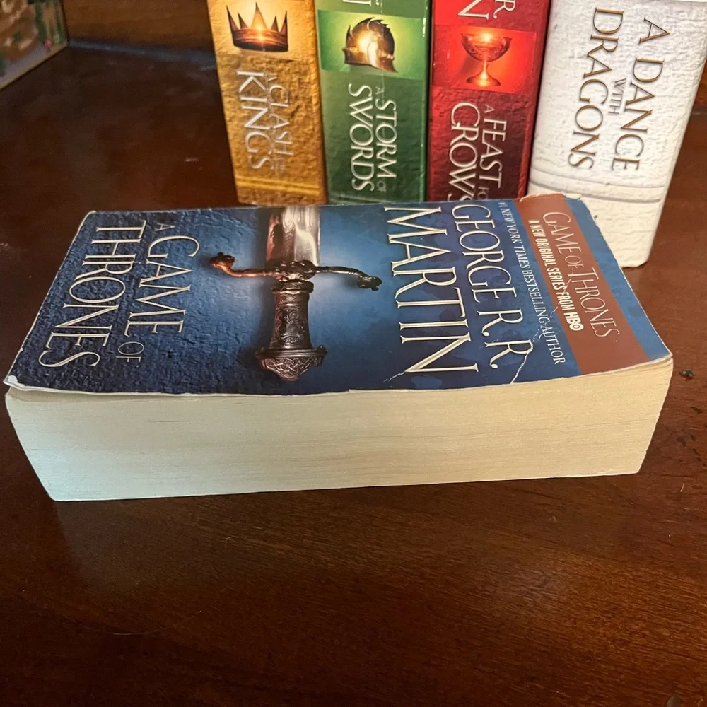 GAME OF THRONES l George R. R. Martin 5 Book Collection - Picture 5 of 6